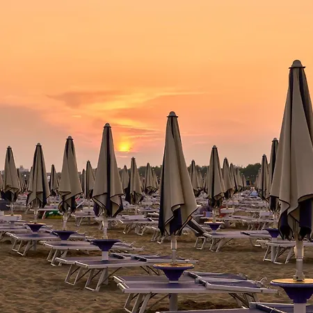 Lovely Bright Flat Near The Apartamento Bibione