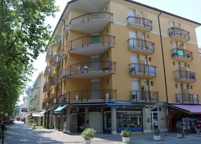 Lovely Bright Flat Near The