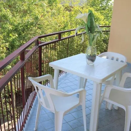 Appartamento Lovely Bright Flat Near The