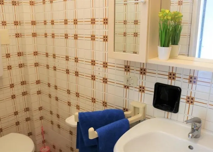 Apartment Lovely Bright Flat Near The *